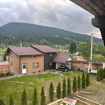 Садиба Дерев*Яна Хата Verkhovyna Exterior photo