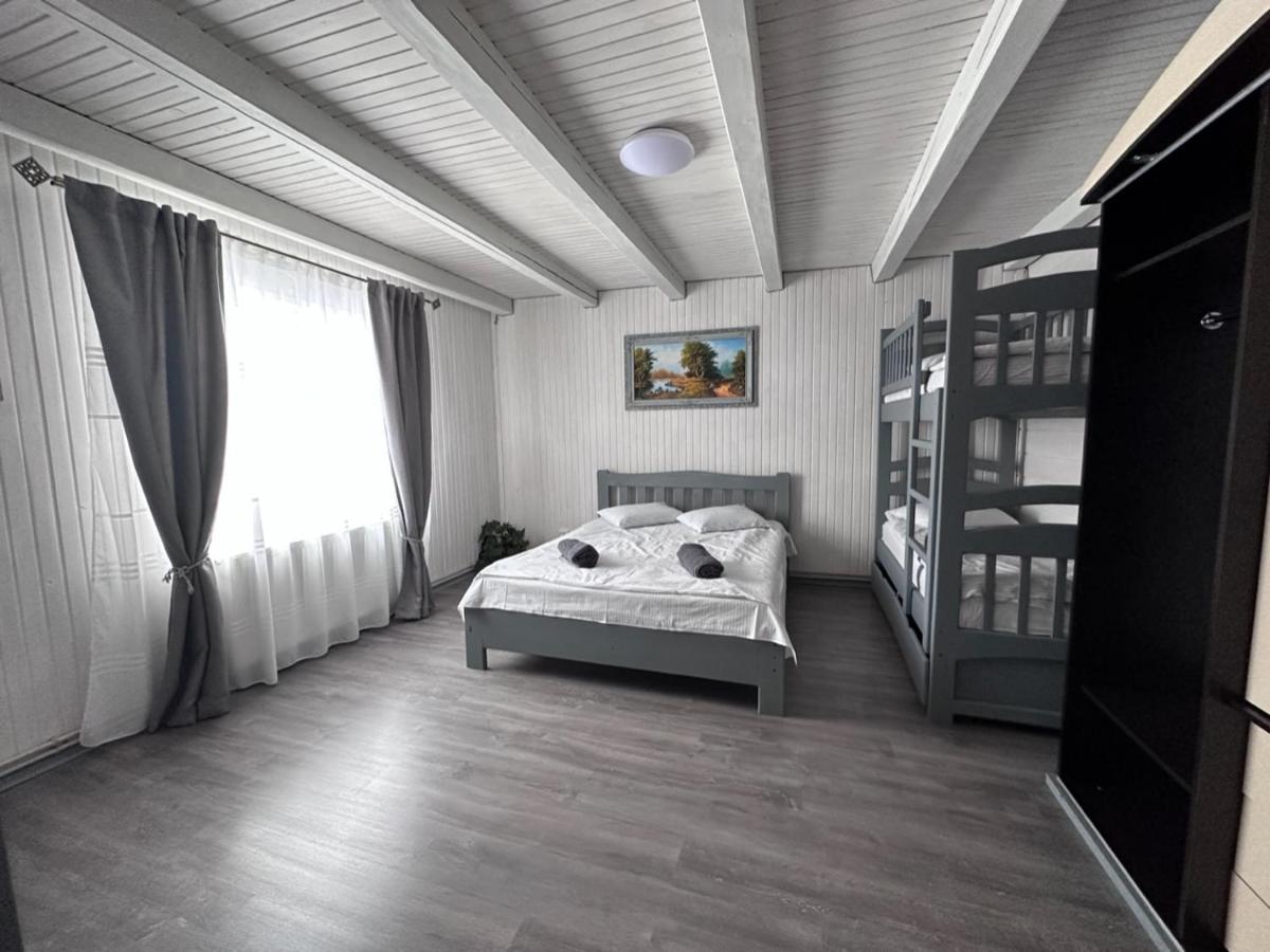 Садиба Дерев*Яна Хата Verkhovyna Exterior photo