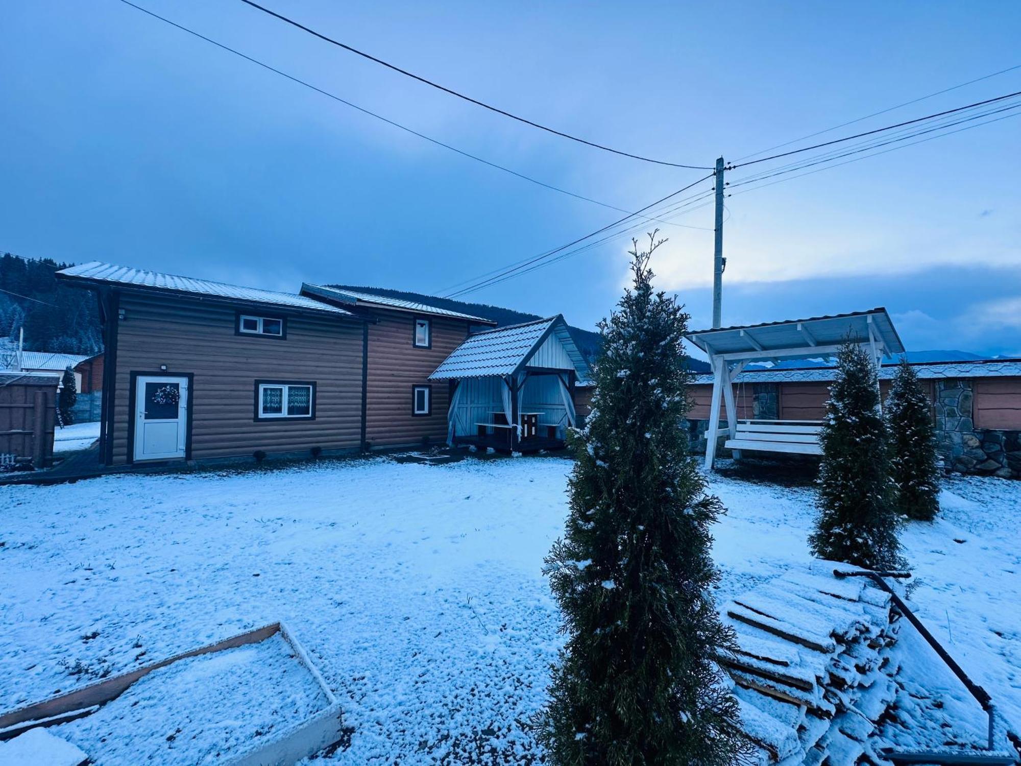 Садиба Дерев*Яна Хата Verkhovyna Exterior photo